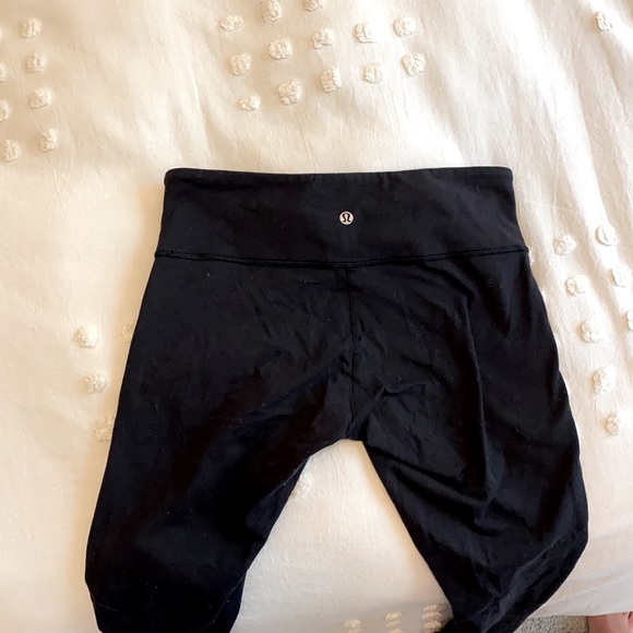 Lululemon Wunder Under Leggings - Picture 2 of 2